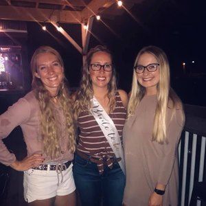 Meet your Posher, Kayla